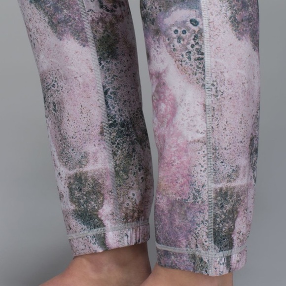 Lululemon namaskar pant II sugar crush multi - Picture 5 of 14